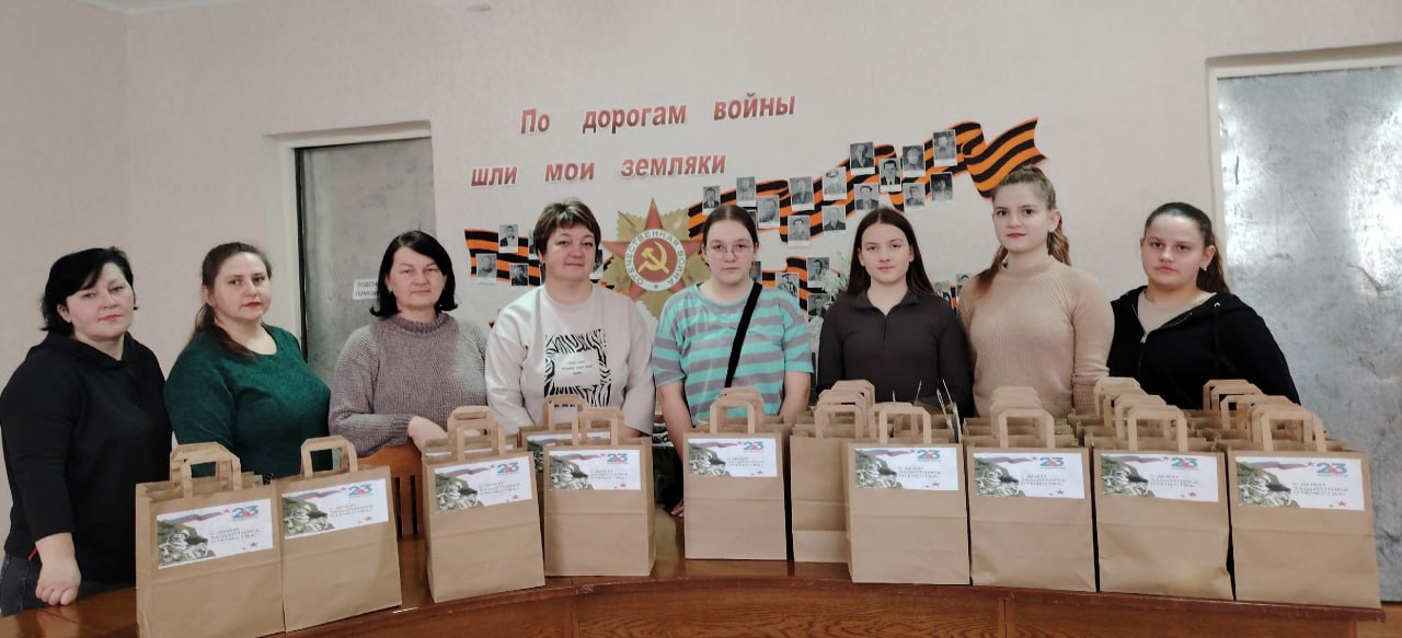 В День защитника Отечества активисты Новооскольского округа собрали и направили гуманитарный груз для военнослужащих В День защитника Отечества активисты Новооскольского округа собрали и направили гуманитарный груз для военнослужащих