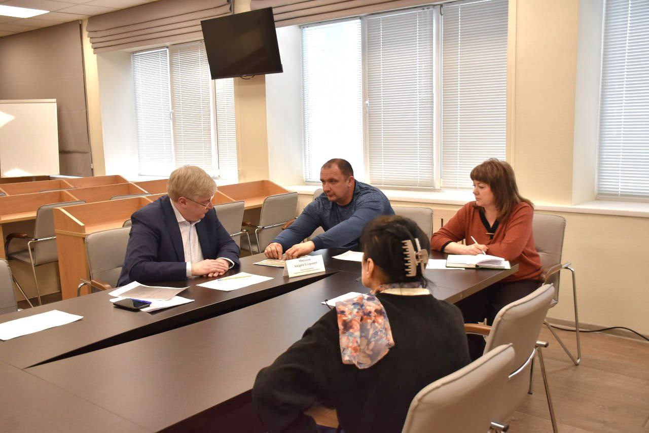 Андрей Миськов: Регулярно проводим приёмы граждан в администрации округа Андрей Миськов: Регулярно проводим приёмы граждан в администрации округа