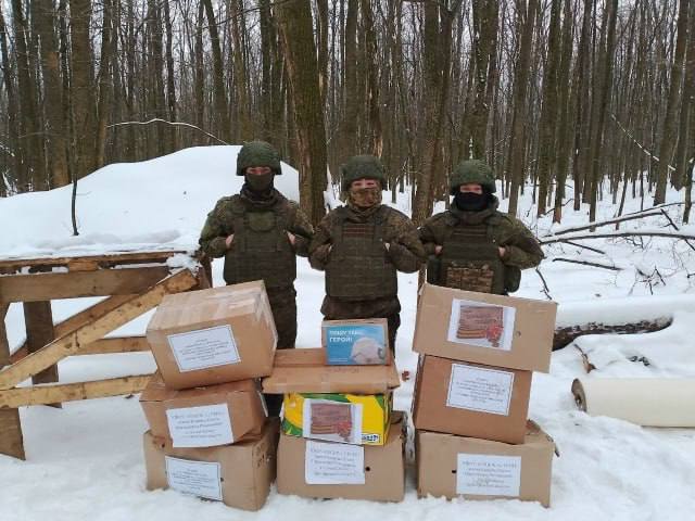 Слова благодарности и поддержка: парламентарии активно оказывают помощь военнослужащим, защищающим рубежи нашей Отчизны Слова благодарности и поддержка: парламентарии активно оказывают помощь военнослужащим, защищающим рубежи нашей Отчизны