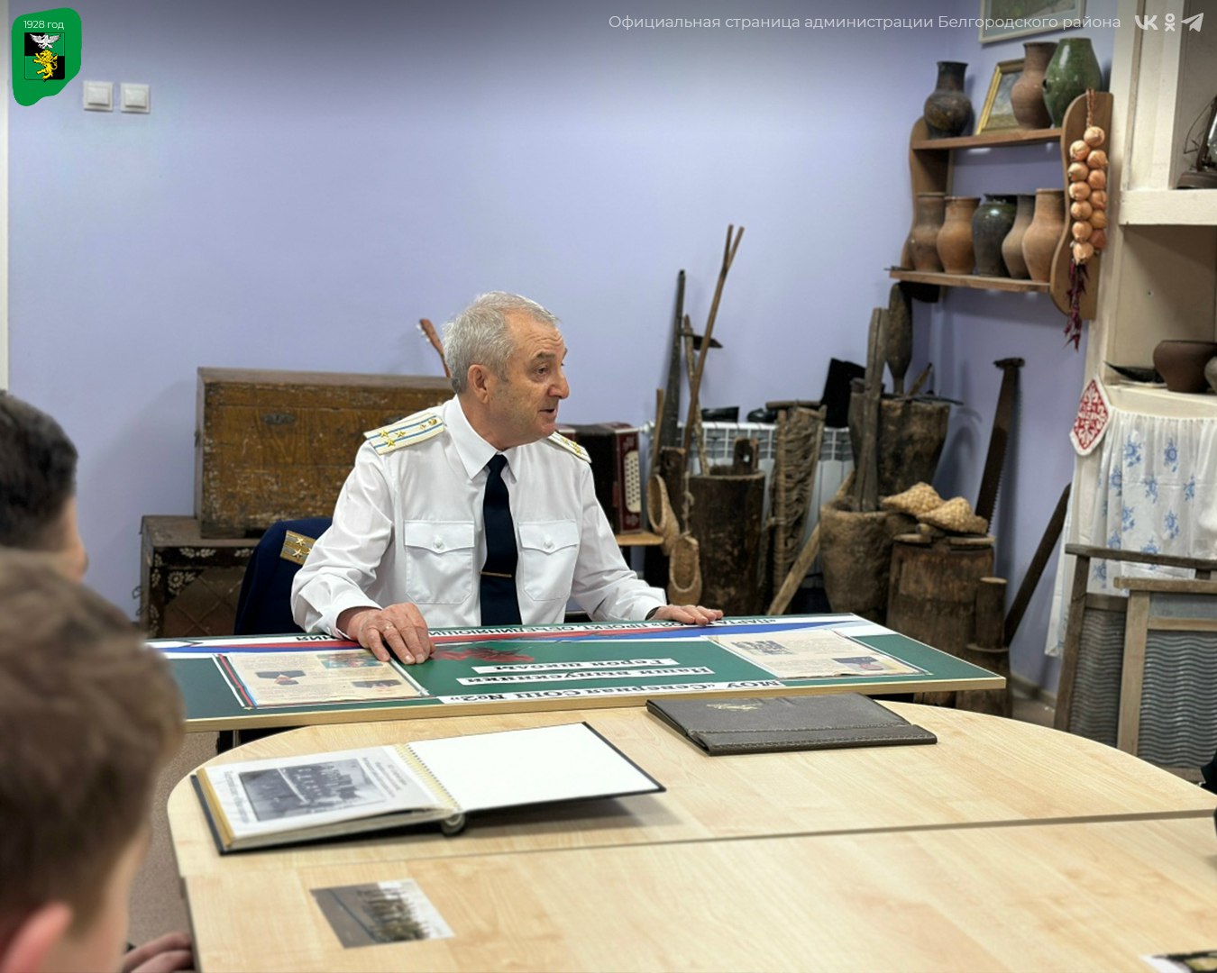 Полковник запаса вооружённых сил Российской Федерации встретился с кадетами Северной школы №2 Полковник запаса вооружённых сил Российской Федерации встретился с кадетами Северной школы №2