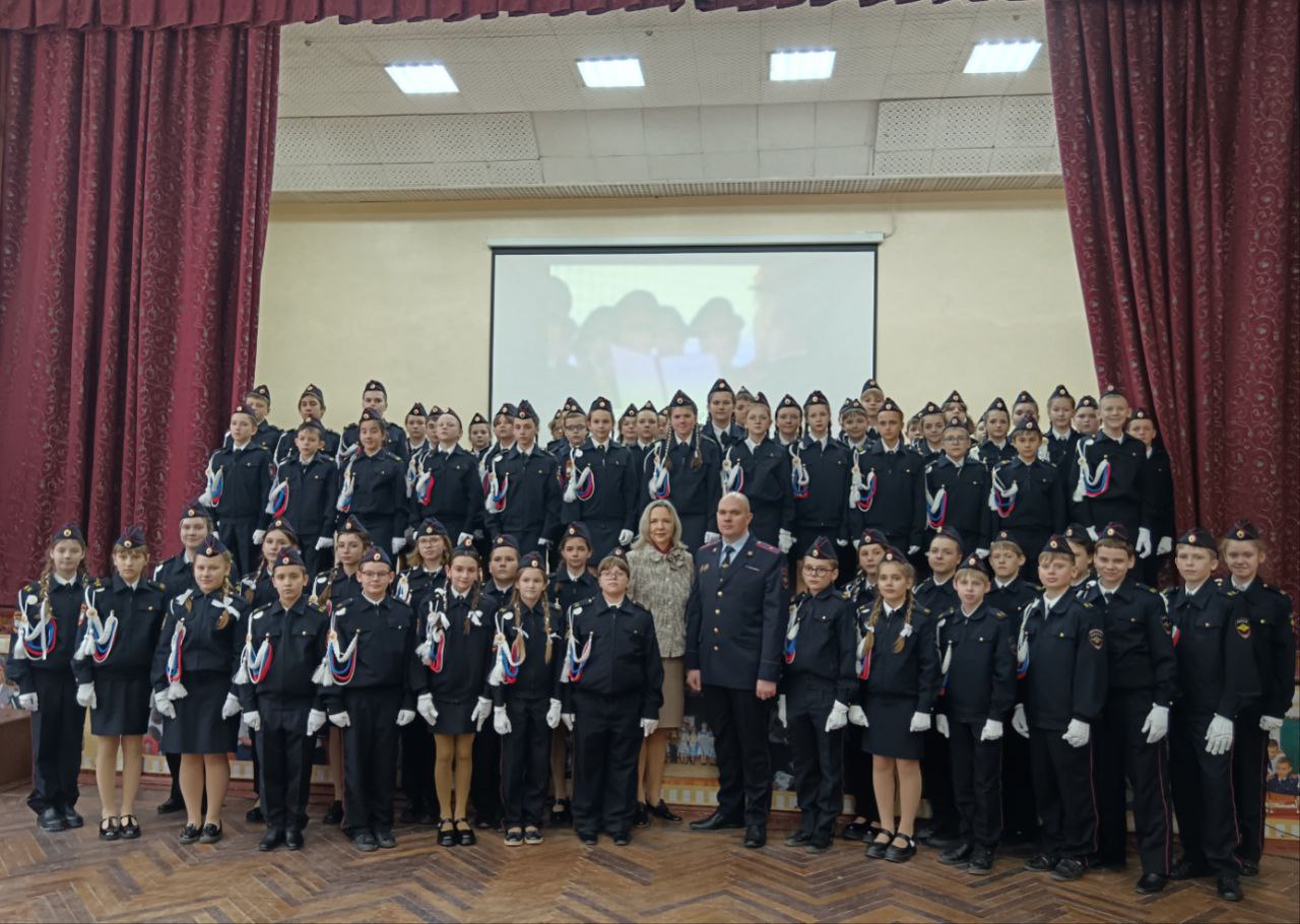 В Белгороде пополнялись ряды юных помощников полиции В Белгороде пополнялись ряды юных помощников полиции