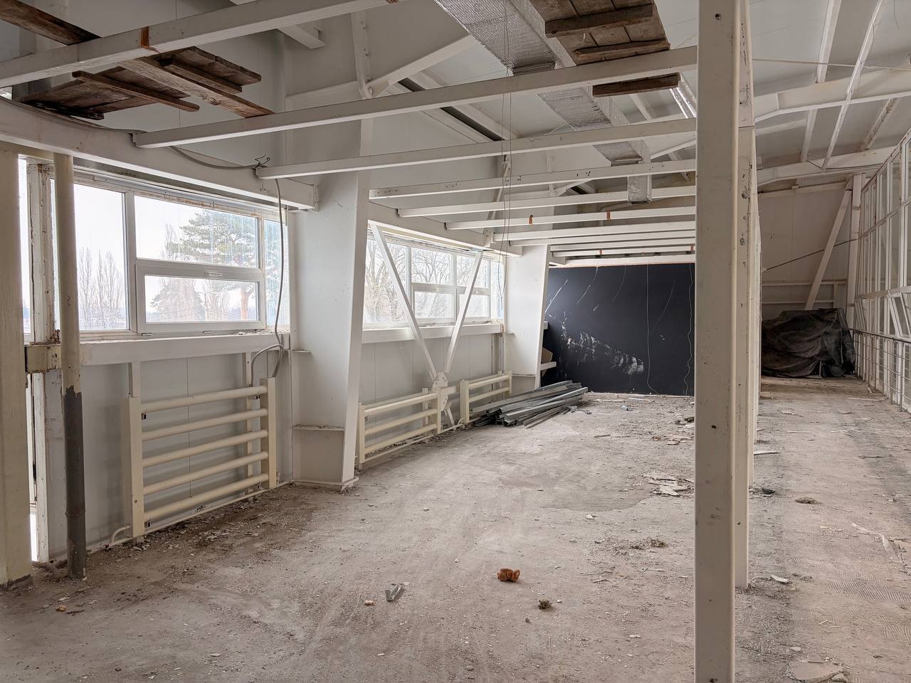 Сегодня глава Ивнянского округа Игорь Щепин провёл очередную планерку на территории ФОКа Сегодня глава Ивнянского округа Игорь Щепин провёл очередную планерку на территории ФОКа