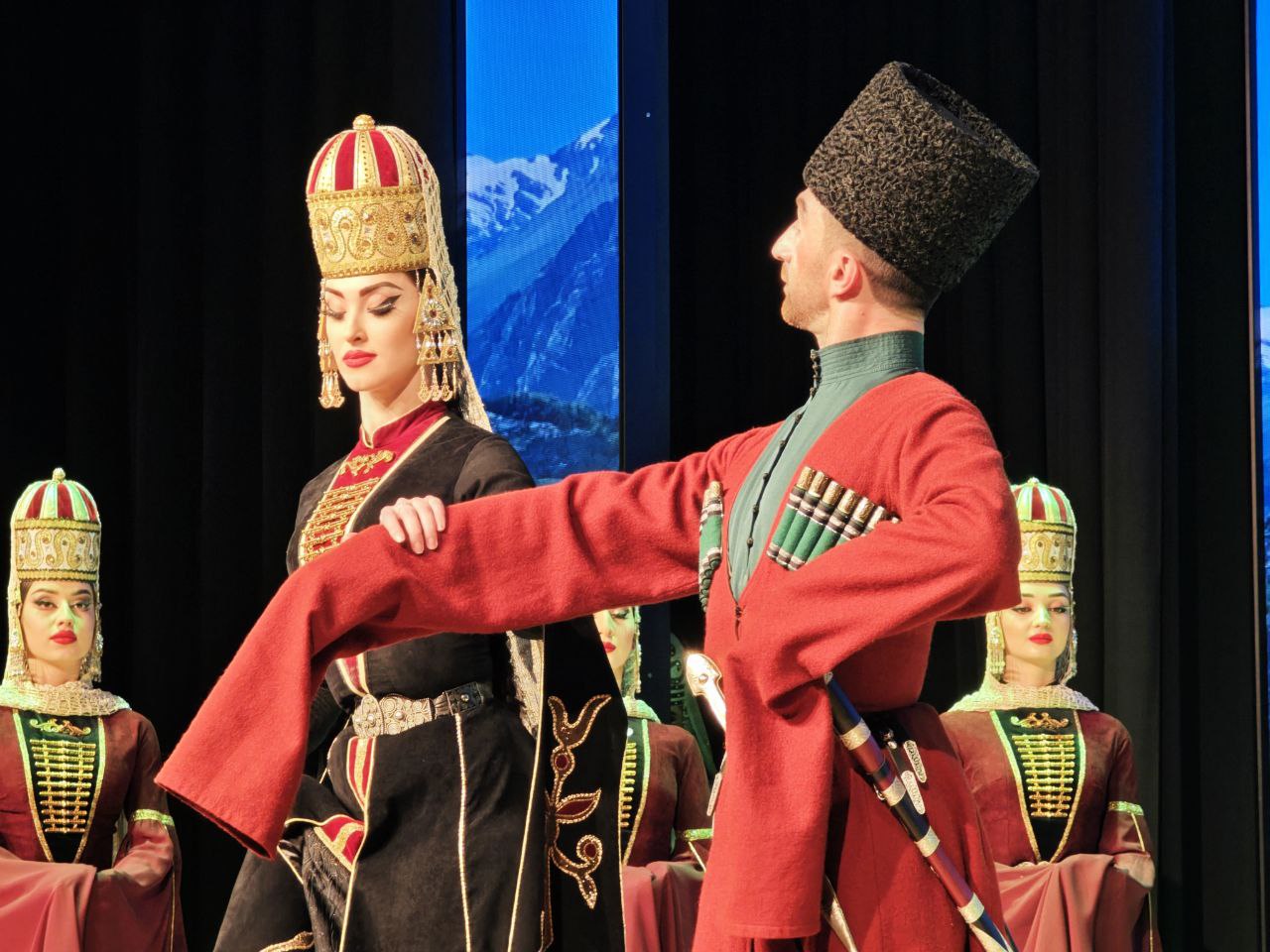 Николай Нестеров: По указу Президента Российской Федерации Владимира Владимировича Путина 2026 год объявлен Годом единства народов России Николай Нестеров: По указу Президента Российской Федерации Владимира Владимировича Путина 2026 год объявлен Годом единства народов России