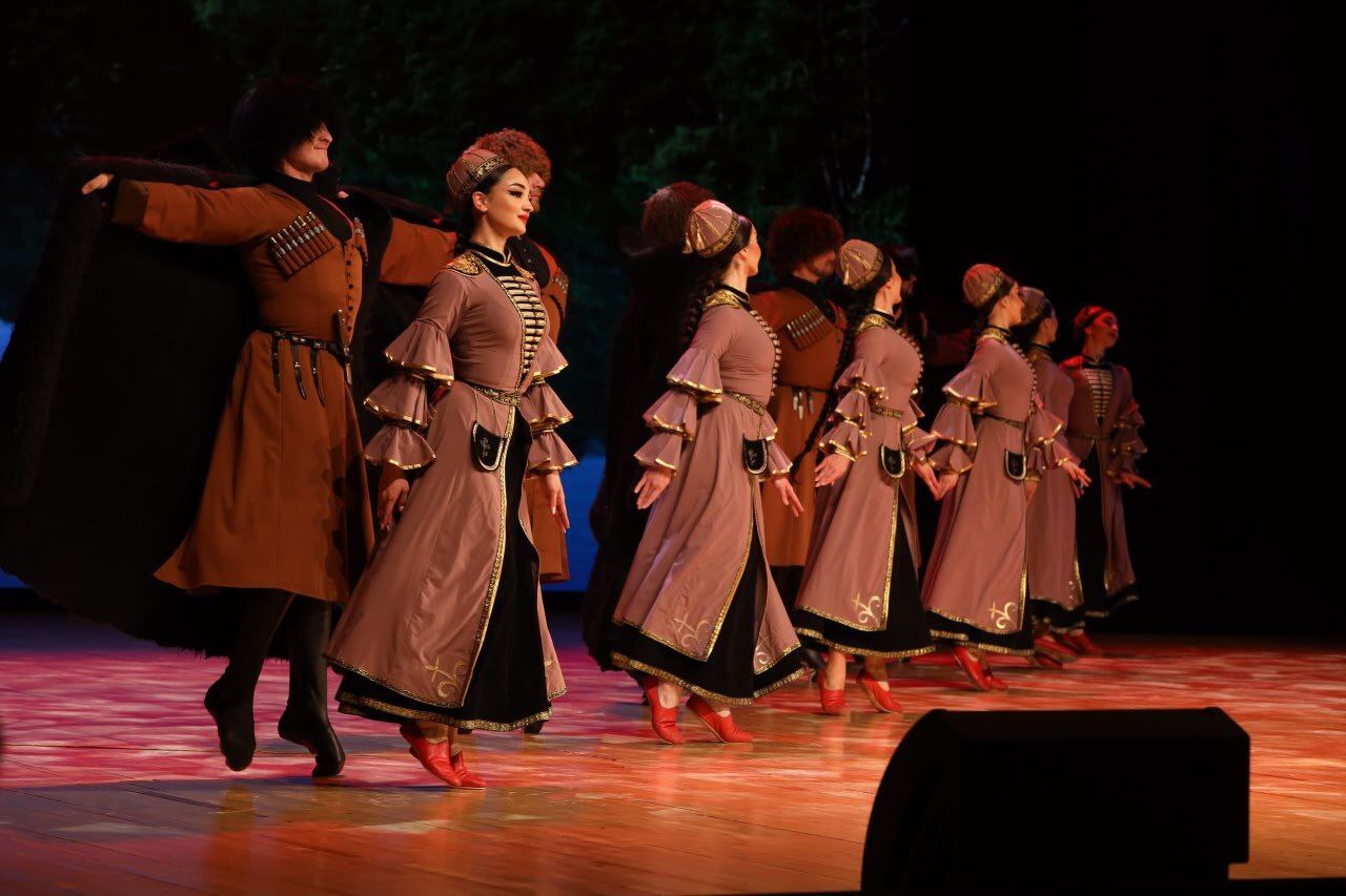 Накануне в Белгородском государственном центре народного творчества дали официальный старт Году единства народов России в нашем регионе Накануне в Белгородском государственном центре народного творчества дали официальный старт Году единства народов России в нашем регионе