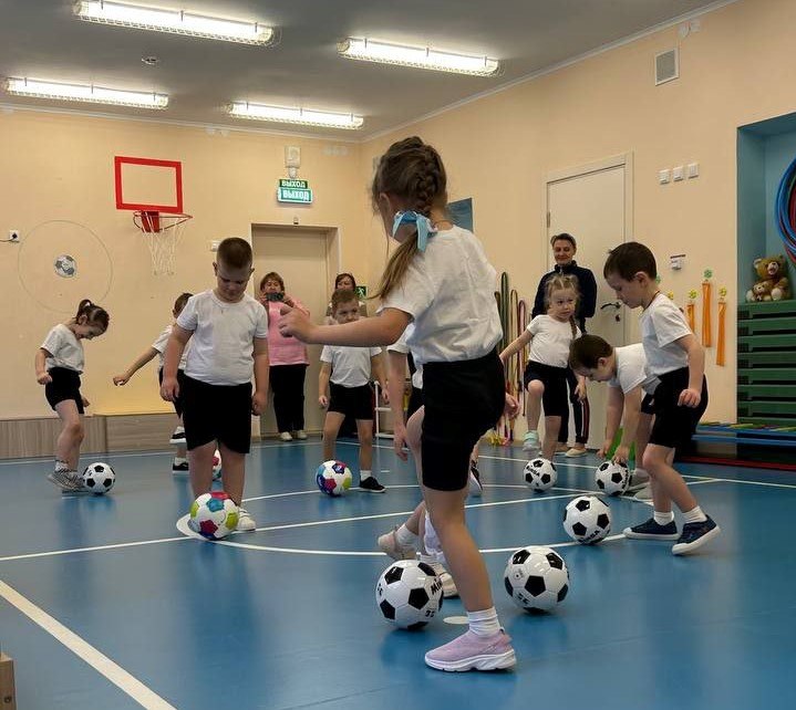 В 2025 году 38 детских садов Белгородской области присоединились к масштабному футбольному проекту В 2025 году 38 детских садов Белгородской области присоединились к масштабному футбольному проекту