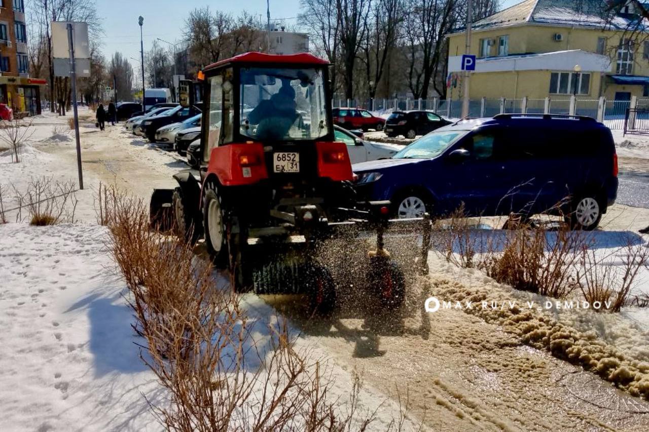 Несмотря на оперативную обстановку, в Белгороде продолжается плановая уборка Несмотря на оперативную обстановку, в Белгороде продолжается плановая уборка