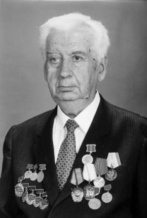 Николай Нестеров: Невосполнимая утрата... Ушёл из жизни Николай Романович Асыка — патриарх земли Белгородской, чьё имя золотыми буквами вписано в историю развития сельского хозяйства нашей страны