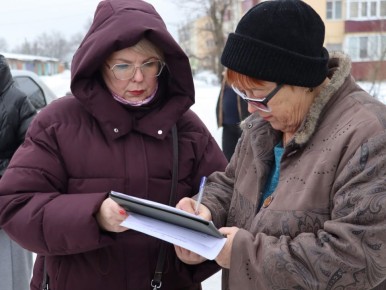 В селе Ездочное прошла общественная приёмка