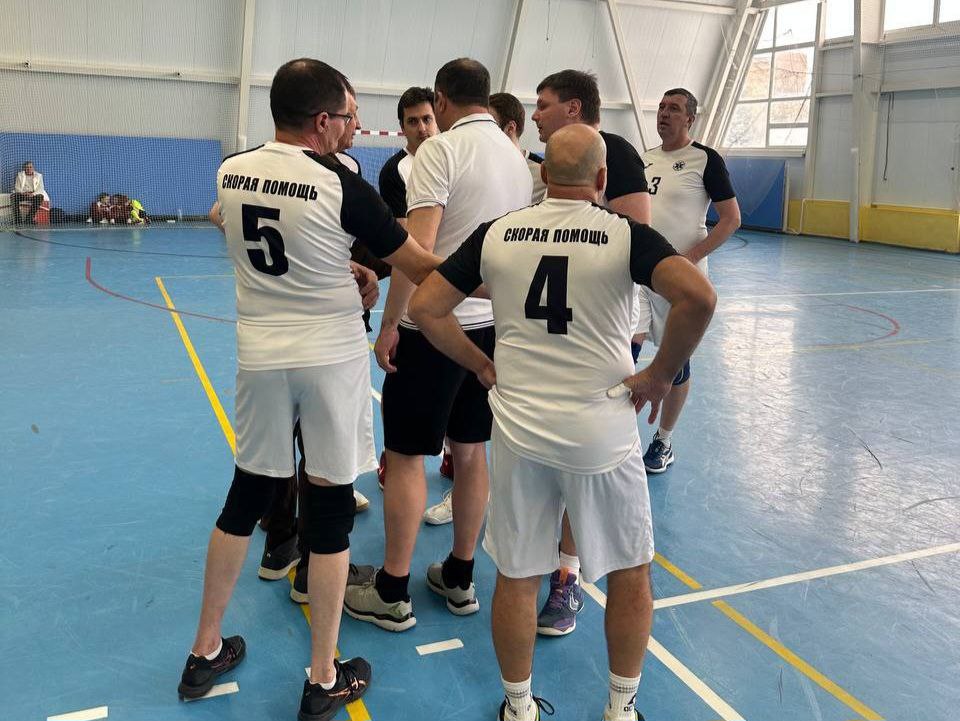 В физкультурно-оздоровительном комплексе и в ДЮСШ им.А.Е.Щербака состоялся второй тур соревнований по волейболу среди учреждений отрасли здравоохранения Белгородской области В физкультурно-оздоровительном комплексе и в ДЮСШ им.А.Е.Щербака состоялся второй тур соревнований по волейболу среди учреждений отрасли здравоохранения Белгородской области
