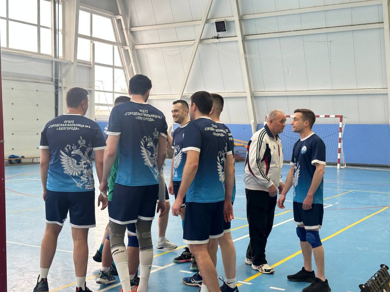 В физкультурно-оздоровительном комплексе и в ДЮСШ им.А.Е.Щербака состоялся второй тур соревнований по волейболу среди учреждений отрасли здравоохранения Белгородской области В физкультурно-оздоровительном комплексе и в ДЮСШ им.А.Е.Щербака состоялся второй тур соревнований по волейболу среди учреждений отрасли здравоохранения Белгородской области