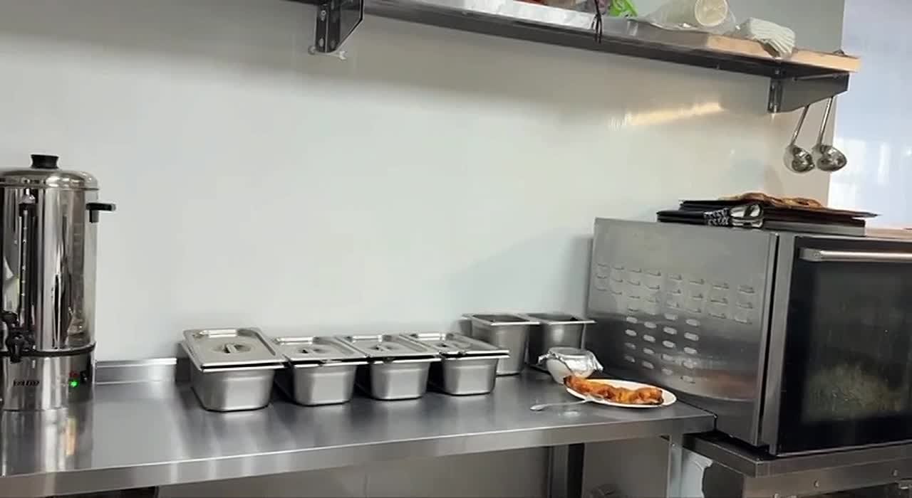 Вячеслав Гладков: Как и обещал, заехал пообедать в столовую, которую открыл ветеран СВО Евгений Бабенко в Яковлевском округе