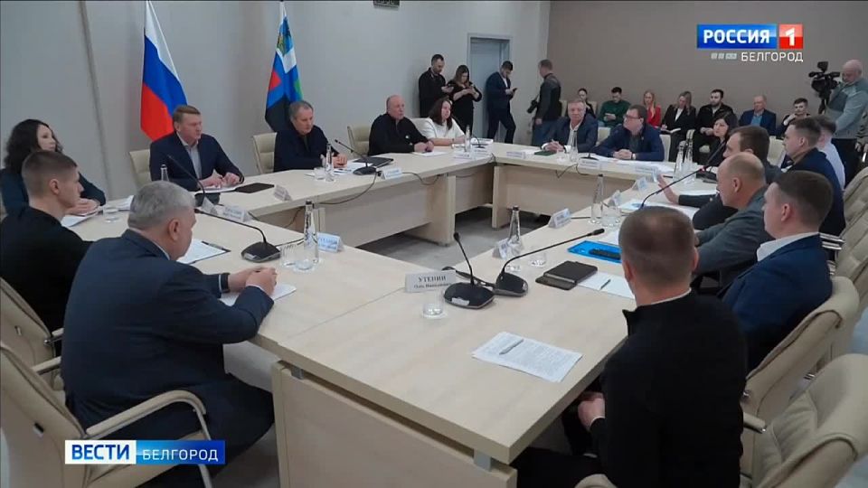 В Губкине скоро откроется новый бассейн, а ещё в регионе собираются провести День плавания, в котором примут участие известные российские спортсмены