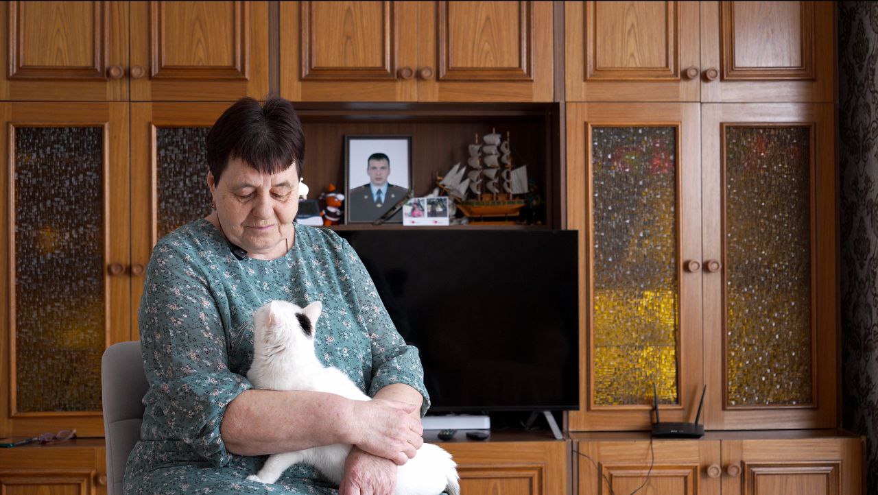 Александр Монаков - полицейский, защитник приграничья, награжденный орденом Мужества посмертно, в служебных командировках бывал не раз Александр Монаков - полицейский, защитник приграничья, награжденный орденом Мужества посмертно, в служебных командировках бывал не раз