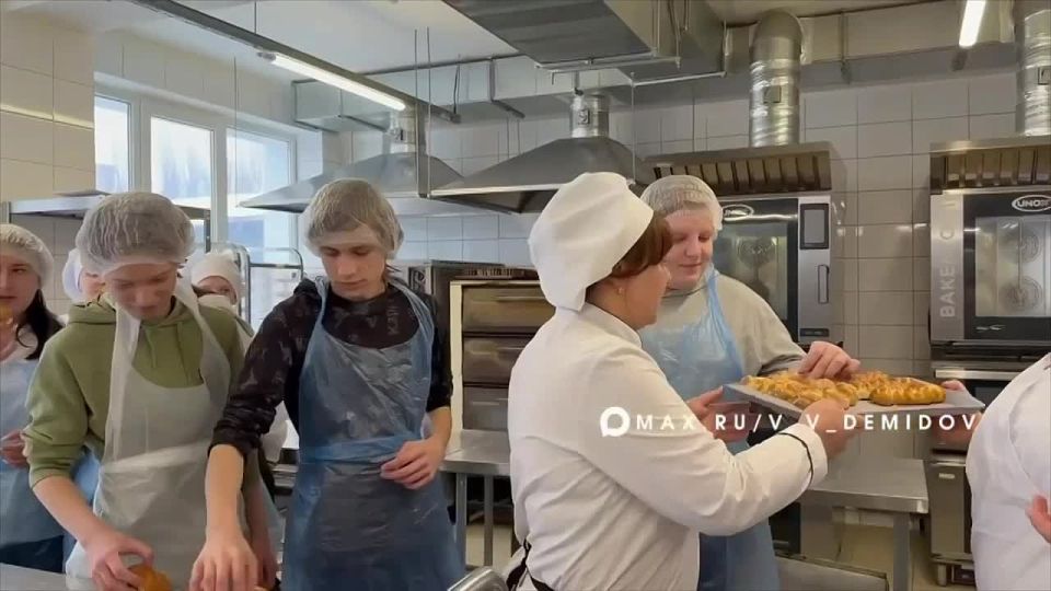 Мэр Белгорода Валентин Демидов рассказал об участии 145 школьников в очередном этапе федерального проекта «Профессионалитет»