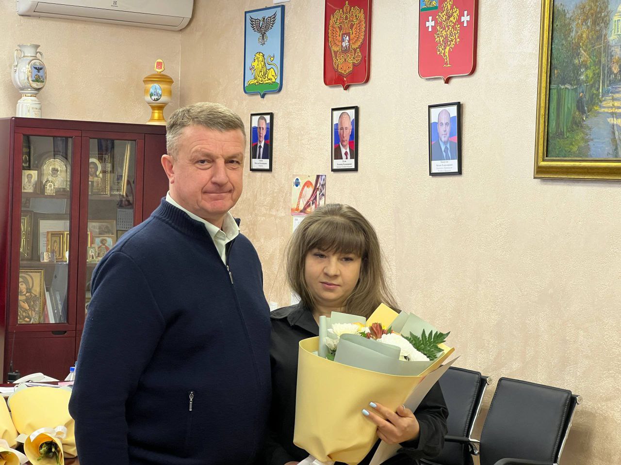 Владимир Переверзев: Губернатор Белгородской области Вячеслав Гладков на днях провел торжественное вручение свидетельств на приобретение или строительство жилья Владимир Переверзев: Губернатор Белгородской области Вячеслав Гладков на днях провел торжественное вручение свидетельств на приобретение или строительство жилья