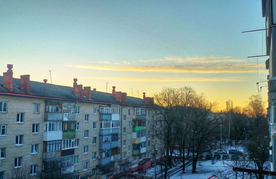 � �����, 4 �����, ����� ������� � ������������