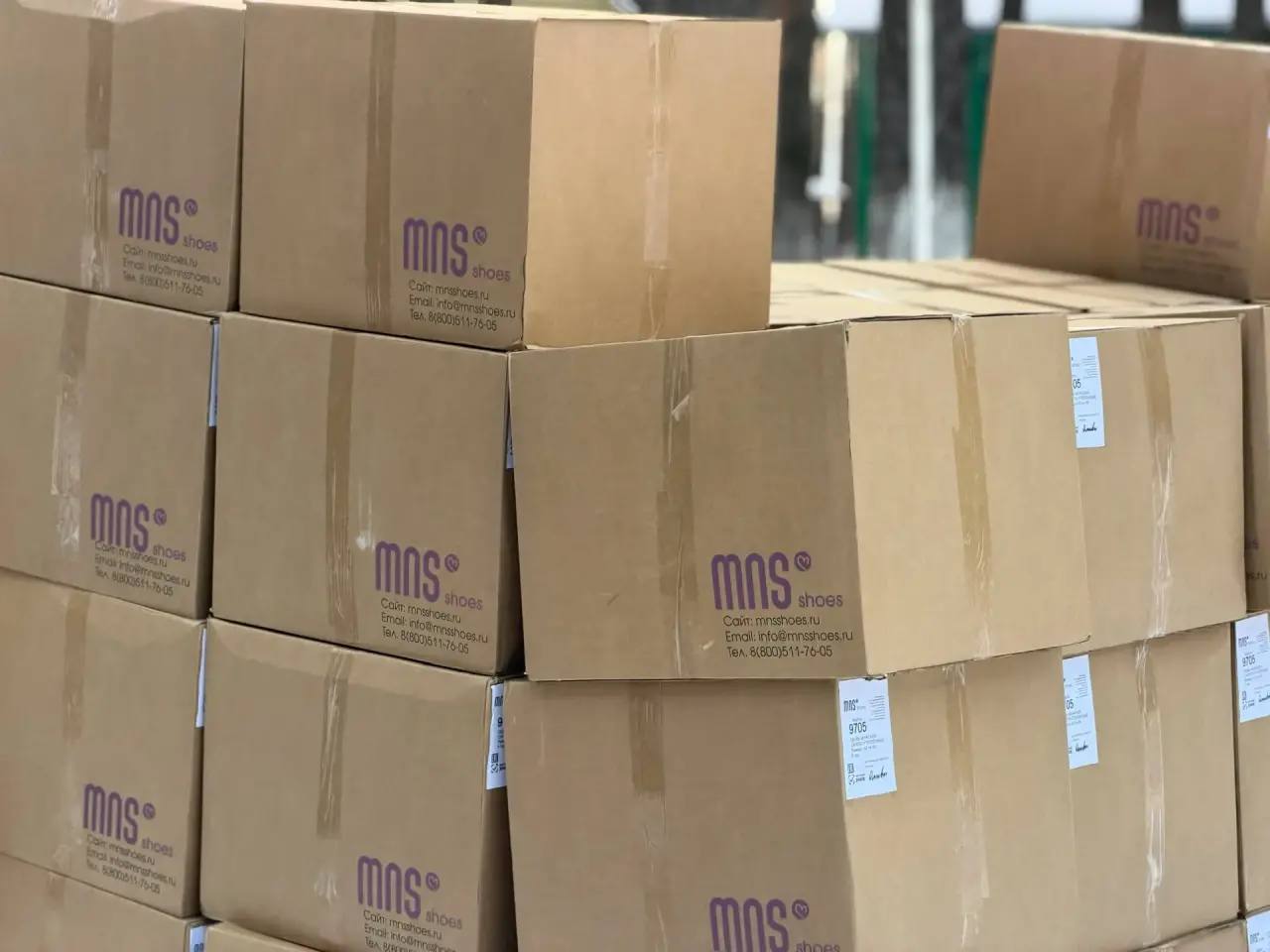 Игорь Кастюкевич: Очередную партию обуви для волонтеров Единой России «Курского рубежа» и «Белгородского рубежа» получили от организации «МАМАНОНСТОП». Игорь Кастюкевич: Очередную партию обуви для волонтеров Единой России «Курского рубежа» и «Белгородского рубежа» получили от организации «МАМАНОНСТОП».