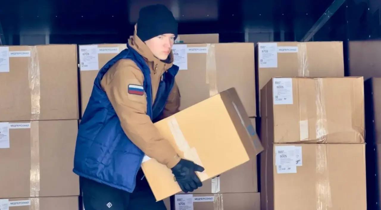 Игорь Кастюкевич: Очередную партию обуви для волонтеров Единой России «Курского рубежа» и «Белгородского рубежа» получили от организации «МАМАНОНСТОП». Игорь Кастюкевич: Очередную партию обуви для волонтеров Единой России «Курского рубежа» и «Белгородского рубежа» получили от организации «МАМАНОНСТОП».