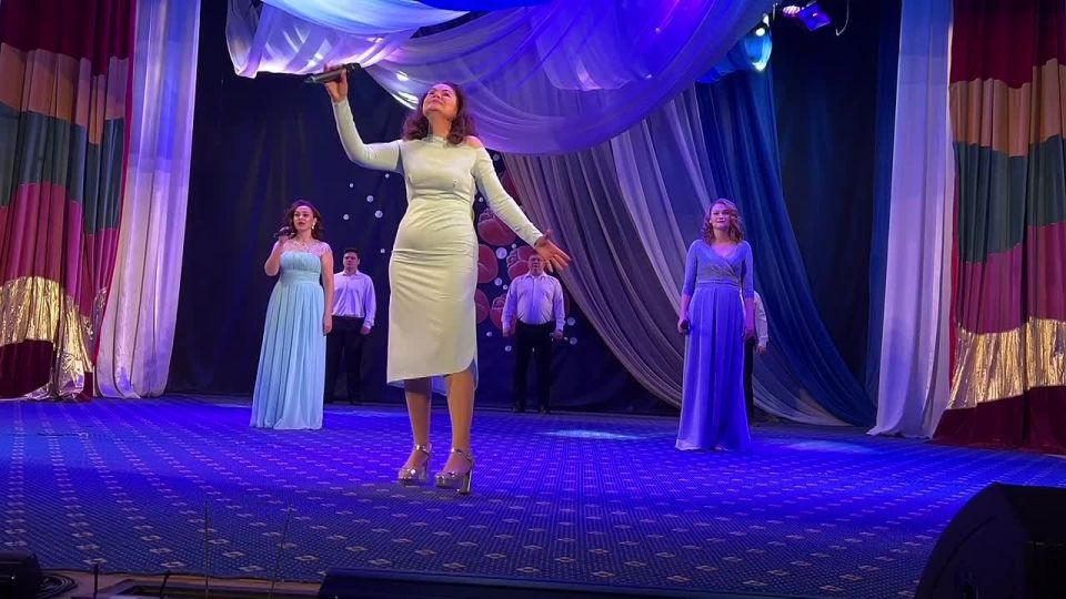 �������� ����������: ������������ � ����� ������ �������� ���������� - 8 ����� - ����� ������� ��-�������: ���������� � ������������, �� ������ - ��������, �� ���� ����