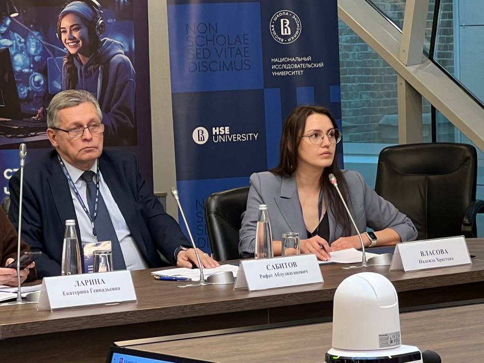 «Говорить людям правду и создавать смыслы»