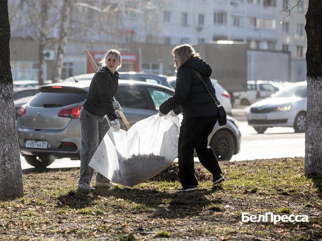 В Белгороде начались весенние субботники В Белгороде начались весенние субботники