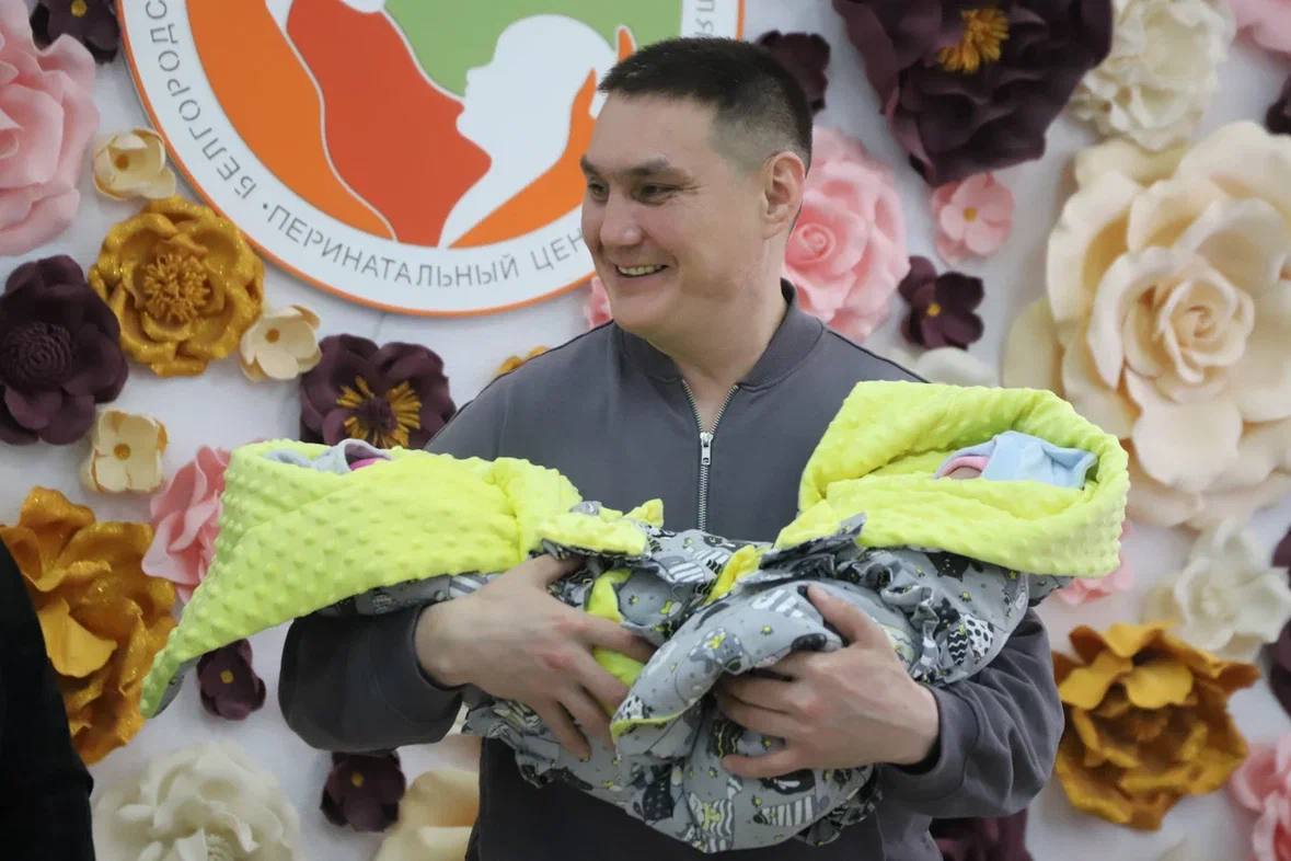 Татьяна Круглякова: В семье Эдуарда и Анастасии Зарифуллиных двойное счастье Татьяна Круглякова: В семье Эдуарда и Анастасии Зарифуллиных двойное счастье