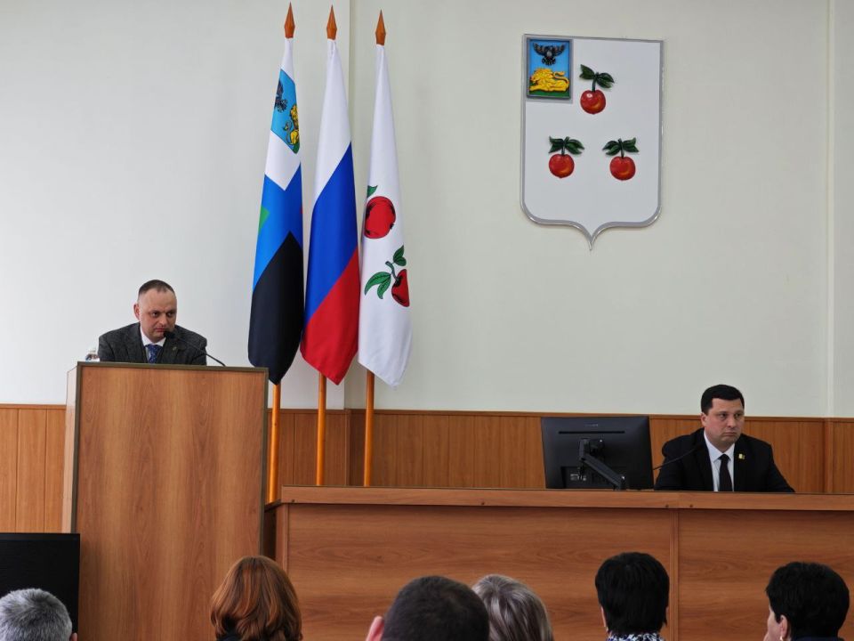 Николай Нестеров: Сегодня на рабочем совещании выступил Андрей Сергеевич Роганин, заместитель начальника ОМВД России по Корочанскому району – начальник полиции