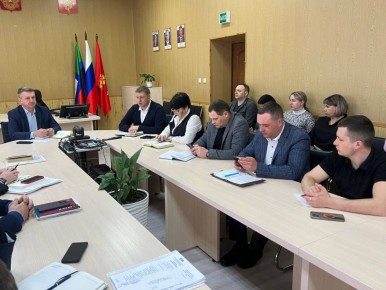 Владимир Переверзев: В администрации Борисовского округа состоялось традиционное рабочее совещание