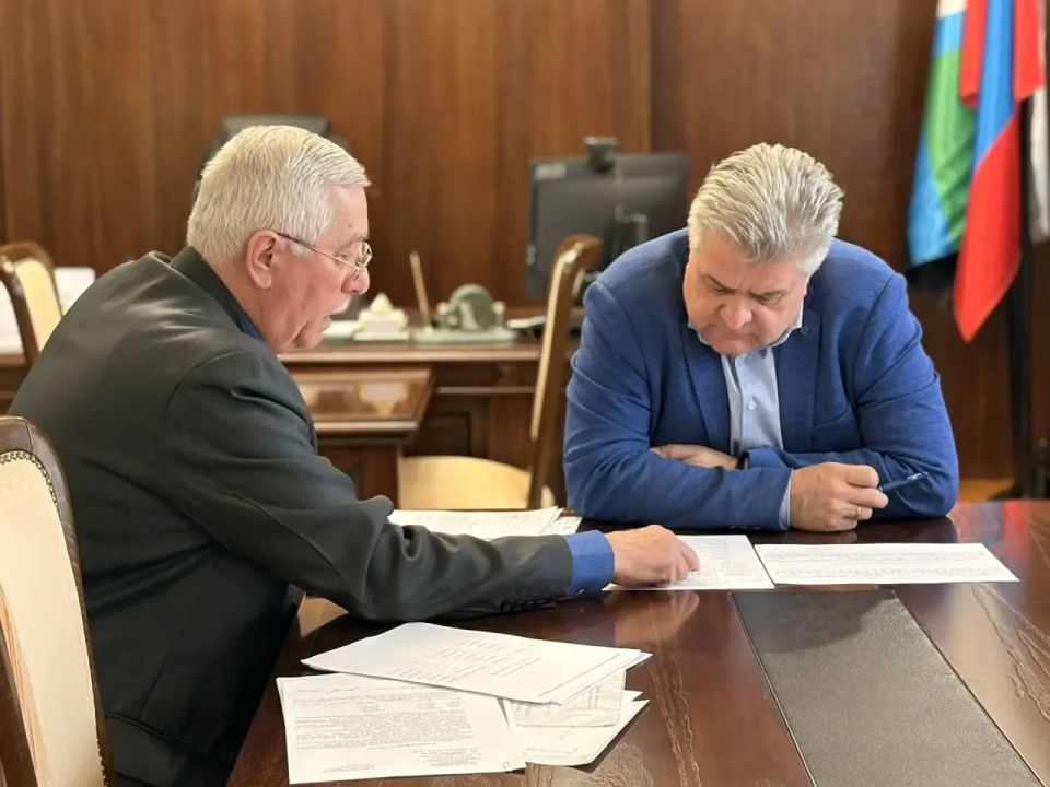 Игорь Щепин: В завершение рабочего дня провел встречу с Павлом Борисовичем Вьюновым — директором АО «Ивнянская теплосетевая компания»