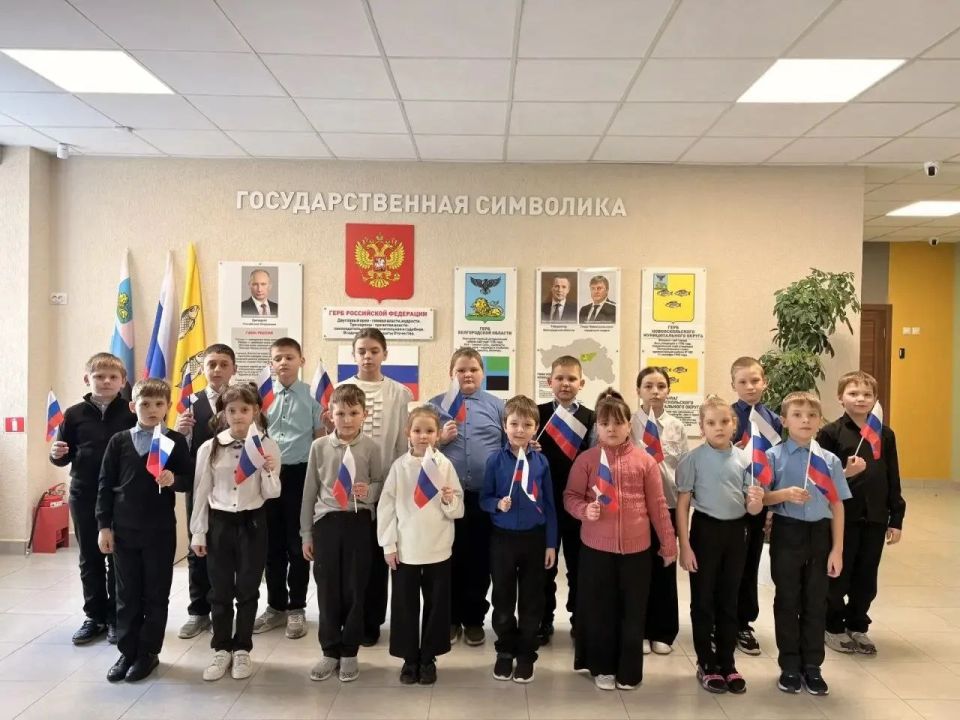 В школах округа провели Всероссийский урок памяти "Возвращение в родную гавань", посвященный 12-й годовщине Крымской весны