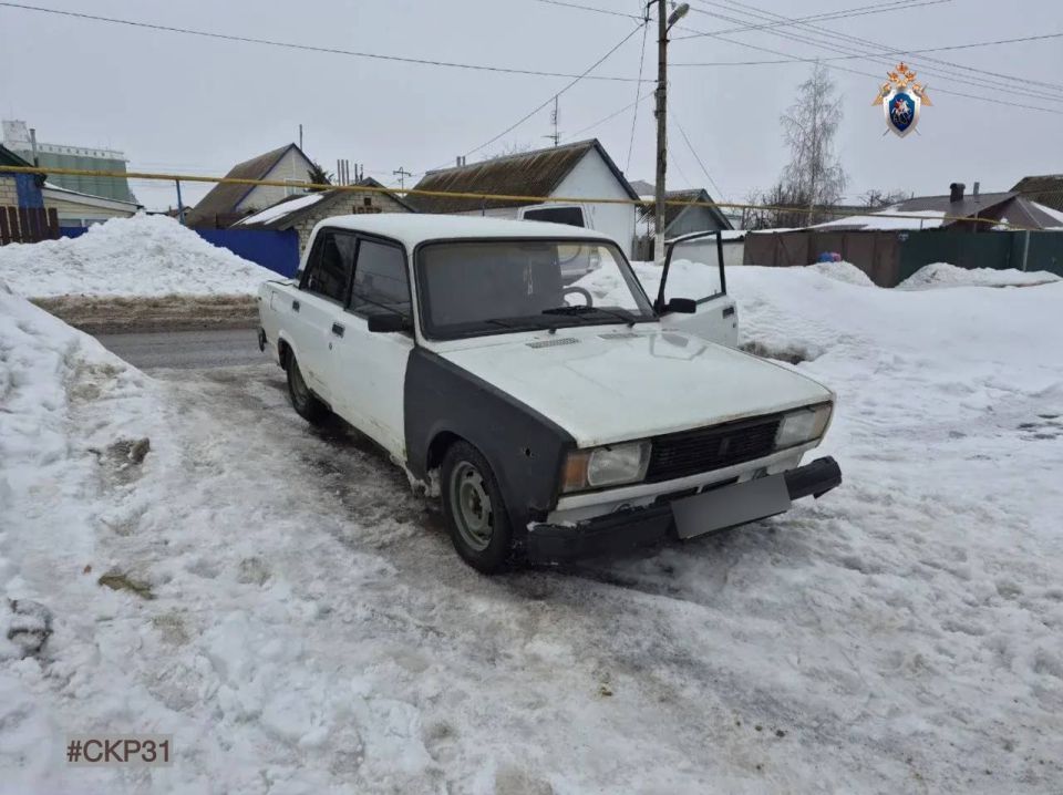 В Прохоровском районе двое подростков подозреваются в угоне автомобиля