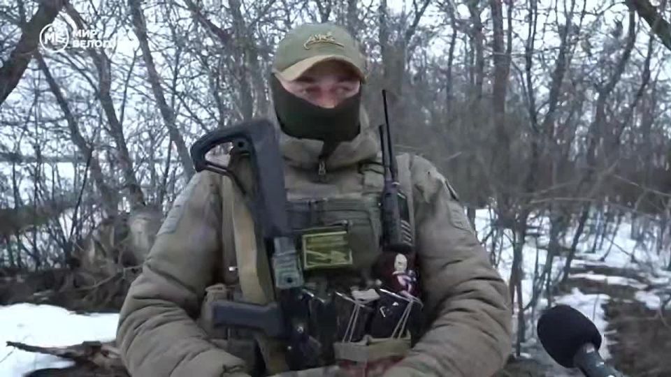 Здесь без особой надобности не выходят из дома, а треск детектора можно услышать даже из детского рюкзака