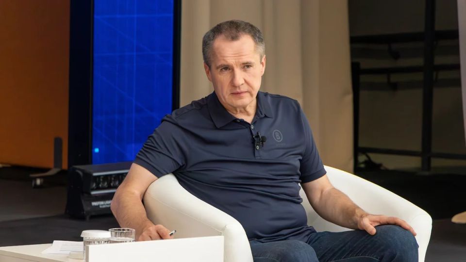 В Белгородской области погибают люди и возникают разрушения из-за отключений интернета, так как население теряет доступ к информации об угрозах, заявил глава региона Вячеслав Гладков, пишет Коммерсант