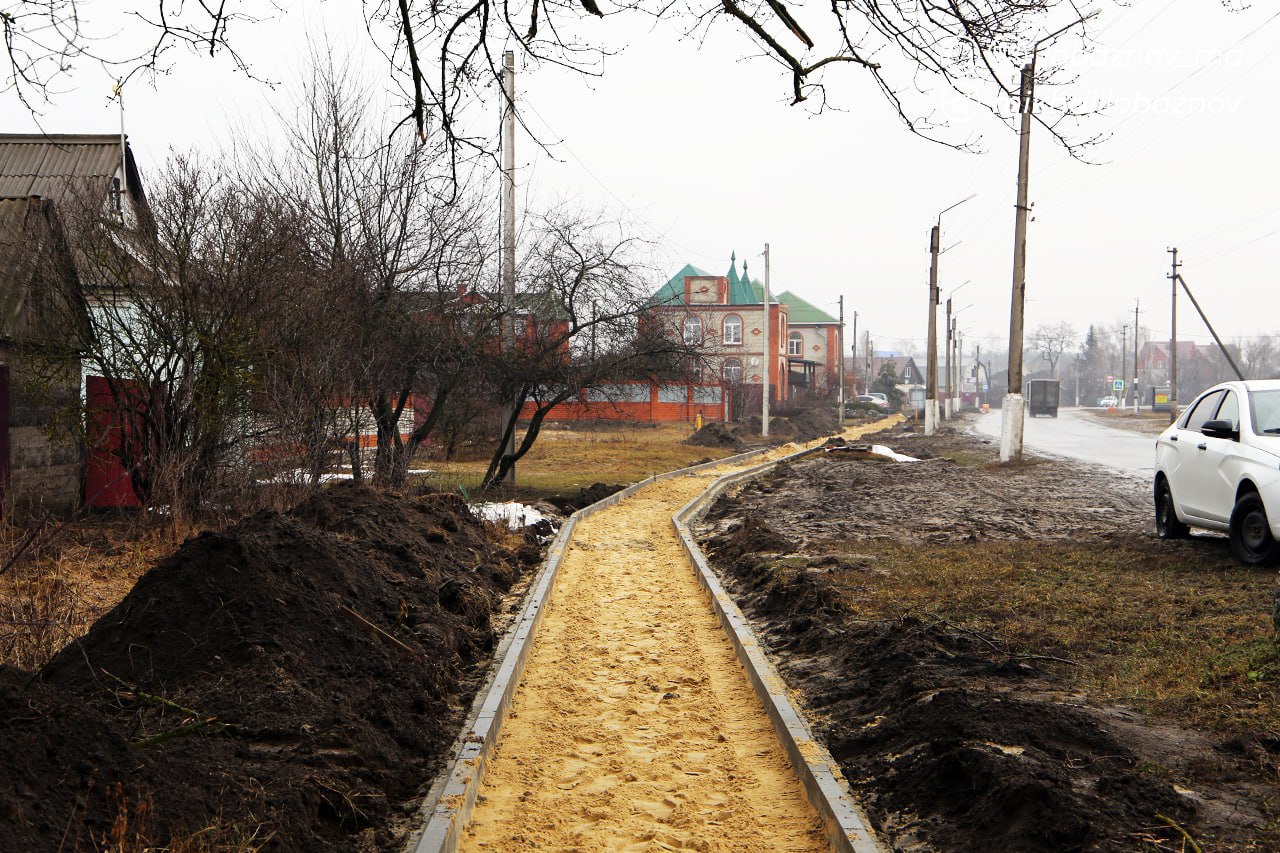В Старом Осколе продолжаются работы по благоустройству В Старом Осколе продолжаются работы по благоустройству