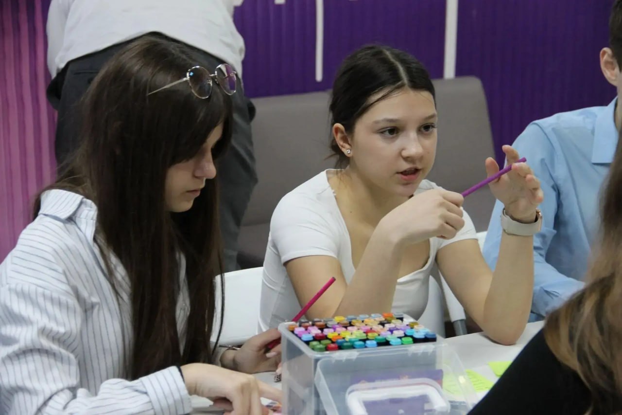 Олег Медведев: Проектная сессия в центре молодежных инициатив Олег Медведев: Проектная сессия в центре молодежных инициатив