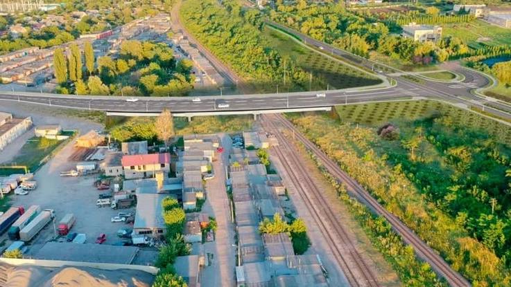 В Белгороде закрыли движение по Кашарскому проезду