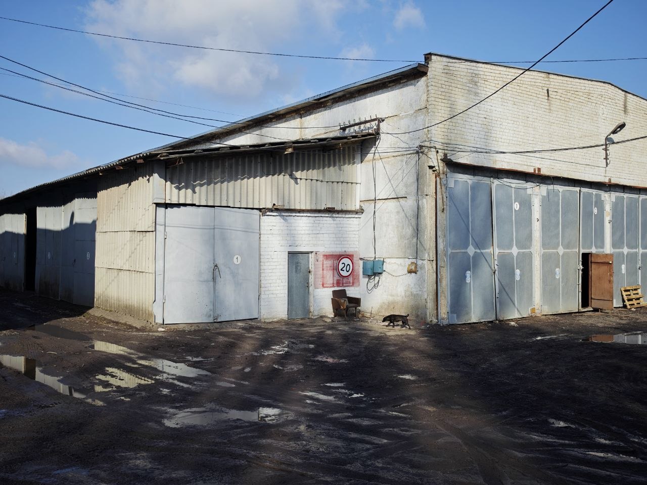 Николай Нестеров: По данным оперативных служб, сегодня на территории нашего округа зафиксированы атаки беспилотных летательных аппаратов на город Корочу, сла Бехтеевка, Заячье и Погореловка