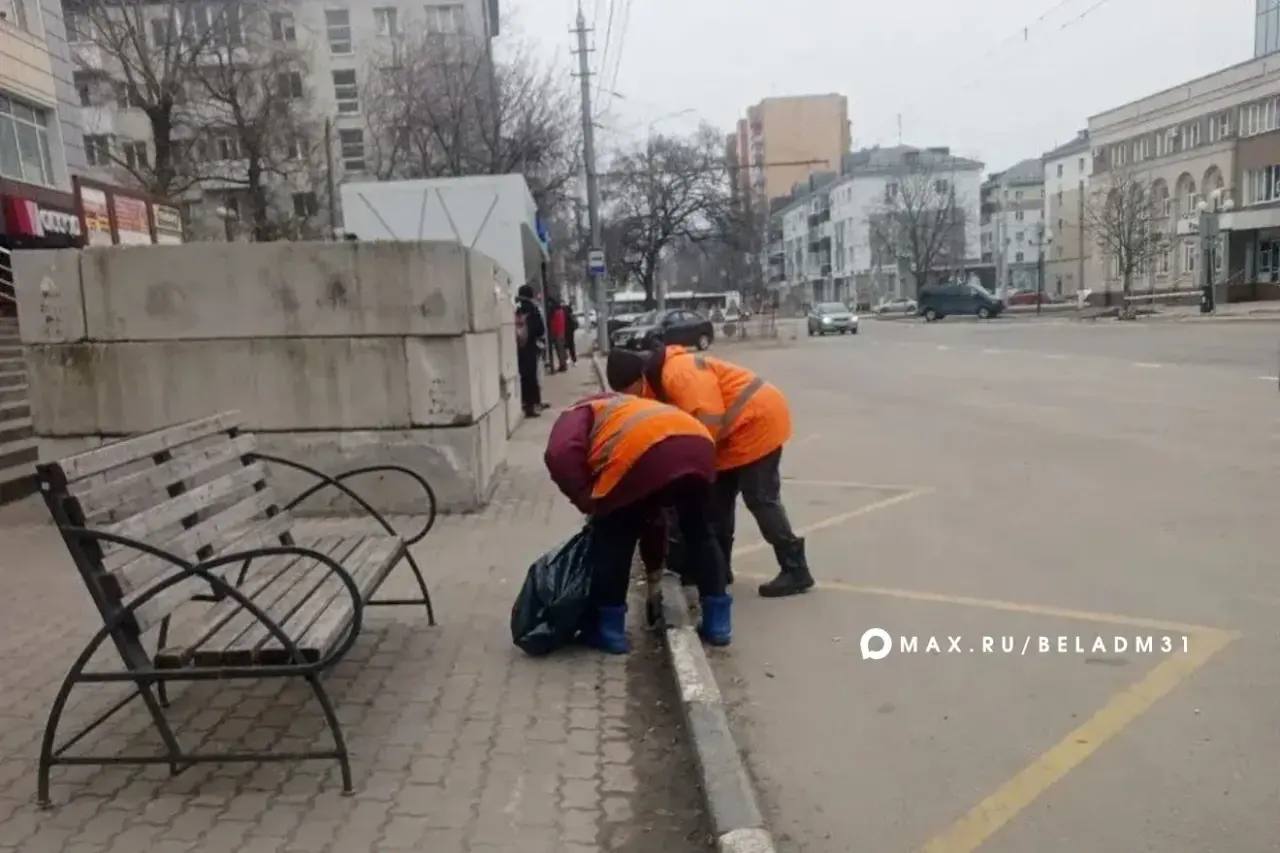 Наши коммунальные службы продолжают весеннюю уборку Наши коммунальные службы продолжают весеннюю уборку