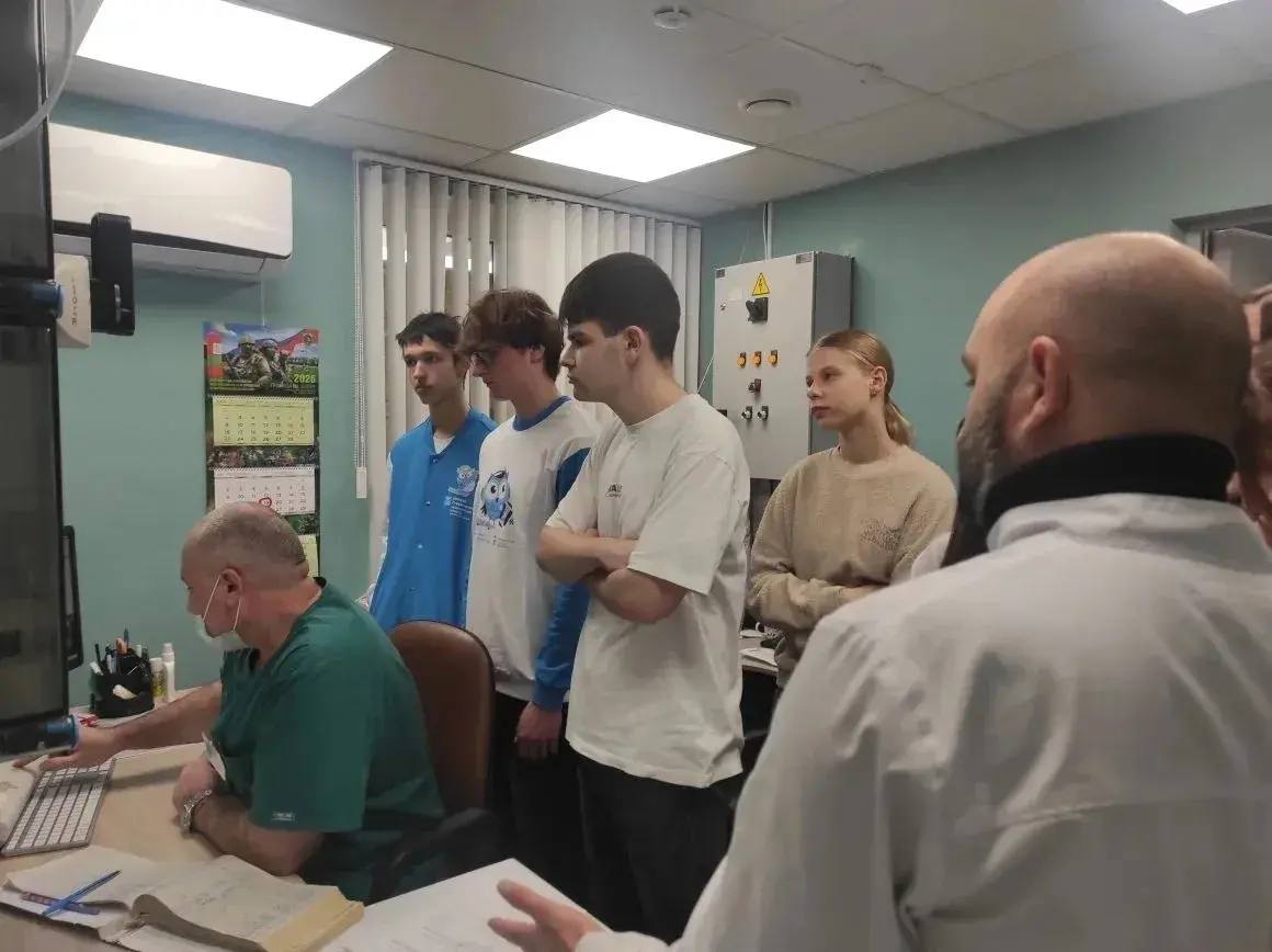 Татьяна Круглякова: Учащиеся «Медицинских классов» Дубовской и Тавровской школы «Формула успеха» посетили Белгородскую ЦРБ и Разуменскую поликлинику Татьяна Круглякова: Учащиеся «Медицинских классов» Дубовской и Тавровской школы «Формула успеха» посетили Белгородскую ЦРБ и Разуменскую поликлинику