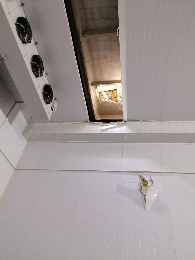 Николай Нестеров: Сегодня в результате атаки трёх беспилотников самолётного типа в селе Поповка повреждено здание Корочанского плодопитомника, автомобиль и линия электропередачи Николай Нестеров: Сегодня в результате атаки трёх беспилотников самолётного типа в селе Поповка повреждено здание Корочанского плодопитомника, автомобиль и линия электропередачи