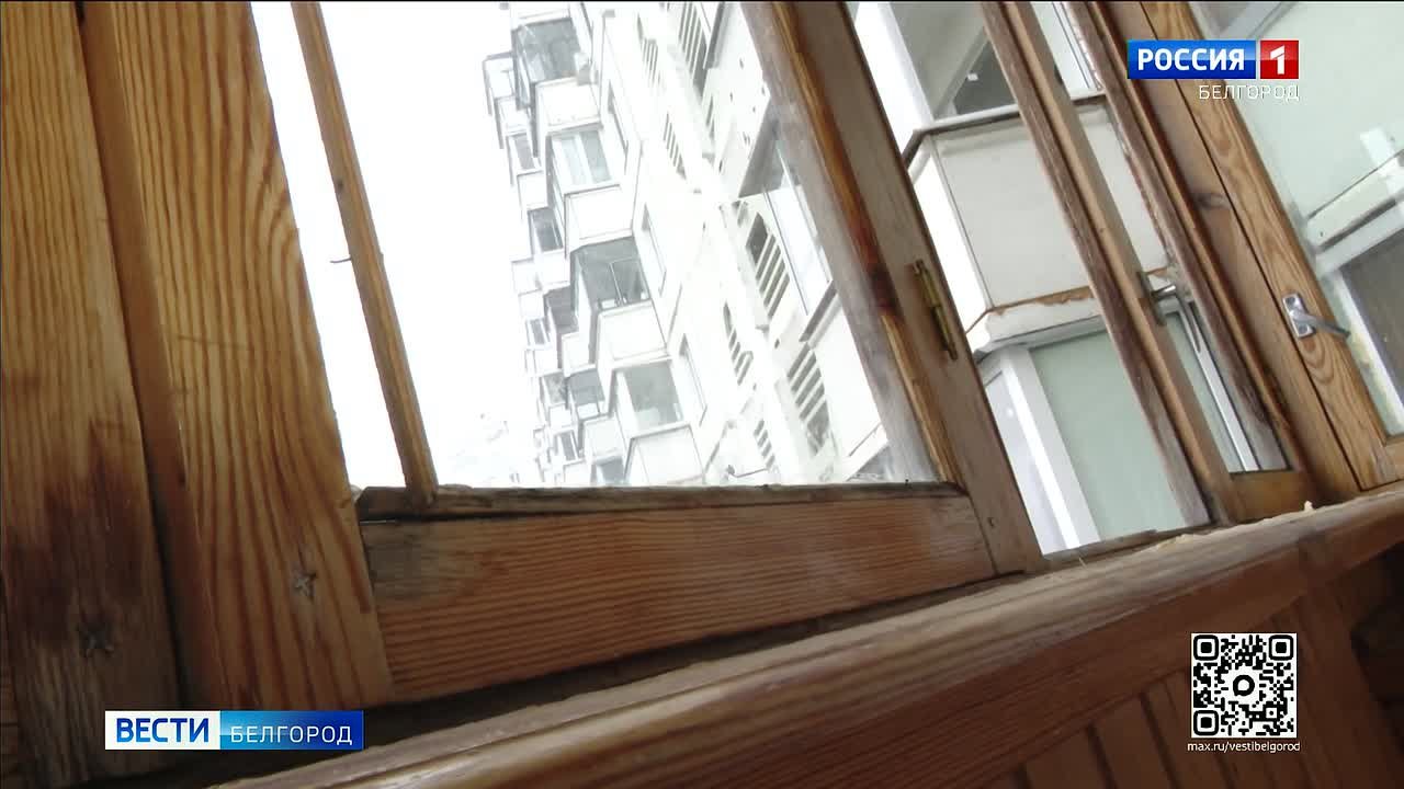 «Прямо было видно вспышку. Грохот. Не знаю, как я успел сделать шаг назад. Это и спасло от ранений. После этого звук взрыва – и меня закинуло в квартиру», – вспоминает Алексей Иванович