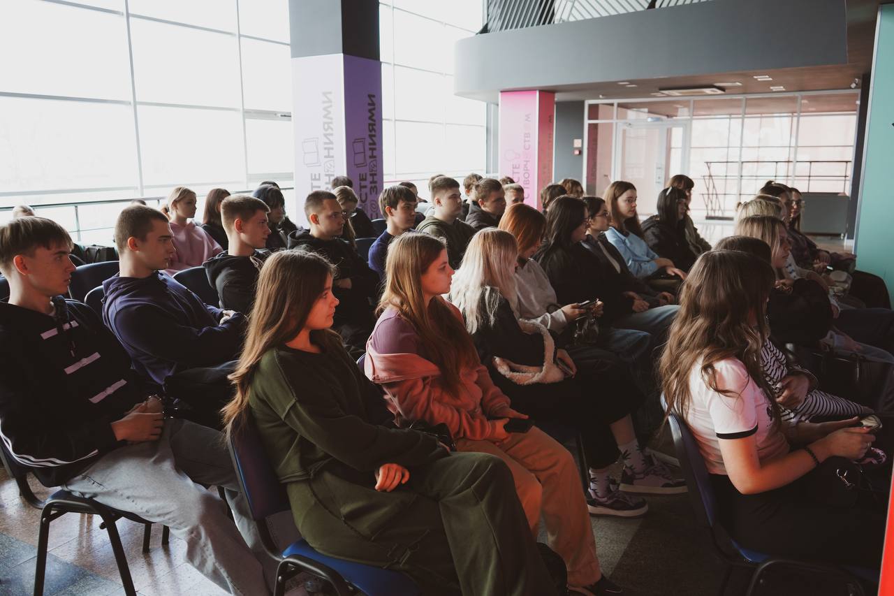 Татьяна Киреева: Одна из важнейших задач сегодня — дать молодёжи необходимые инструменты для критического осмысления сложных социальных явлений Татьяна Киреева: Одна из важнейших задач сегодня — дать молодёжи необходимые инструменты для критического осмысления сложных социальных явлений