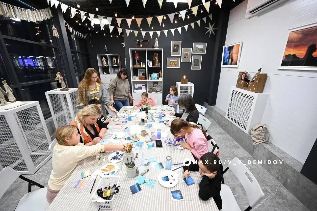 Валентин Демидов: От всей души поздравляю с профессиональным праздником самых талантливых, ярких, творческих и позитивных людей Белгорода – работников культуры! Валентин Демидов: От всей души поздравляю с профессиональным праздником самых талантливых, ярких, творческих и позитивных людей Белгорода – работников культуры!