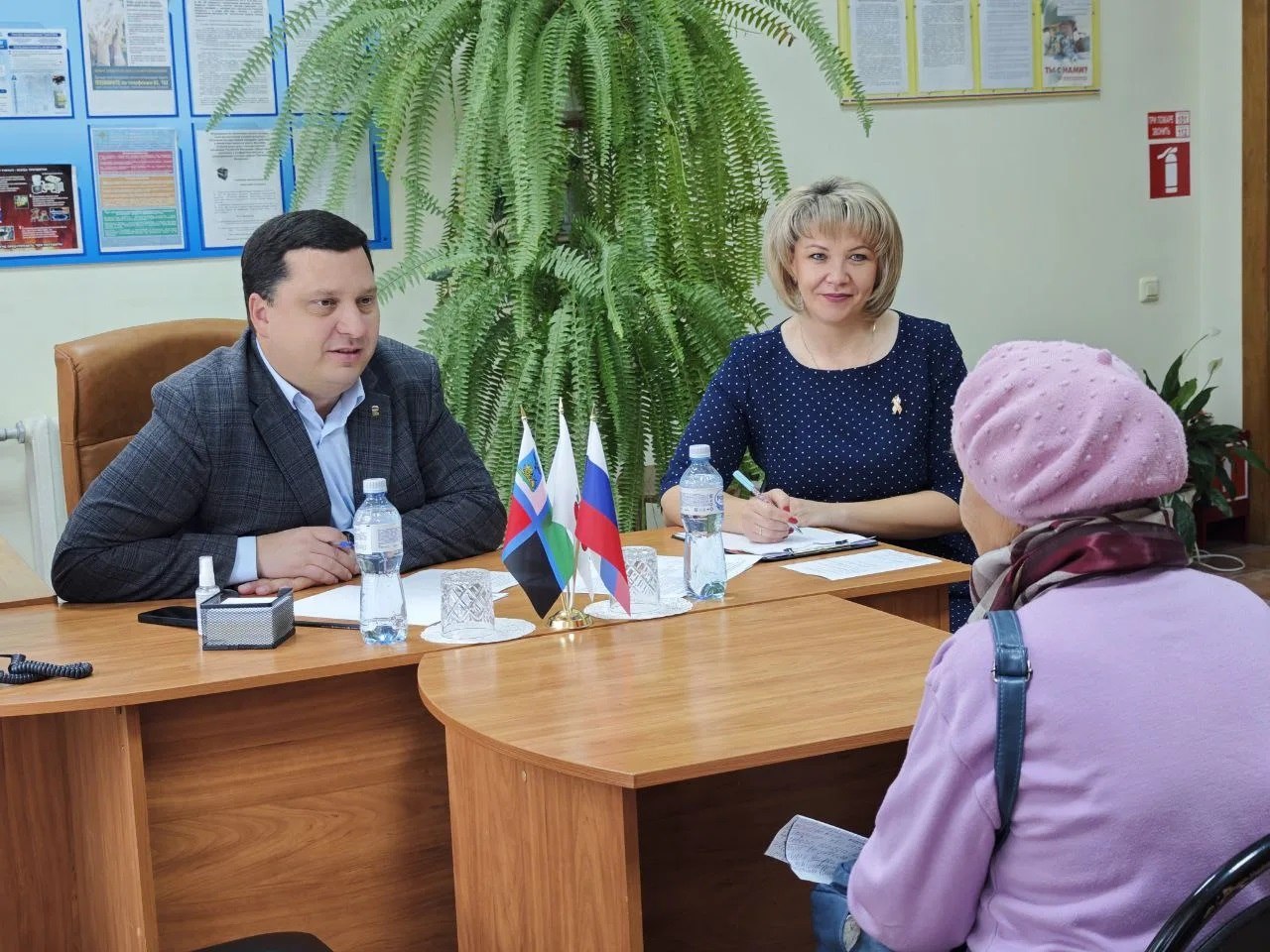 Николай Нестеров: Сегодня свой день рождения отмечает руководитель Плосковской территориальной администрации — Людмила Викторовна Потапенко! Николай Нестеров: Сегодня свой день рождения отмечает руководитель Плосковской территориальной администрации — Людмила Викторовна Потапенко!