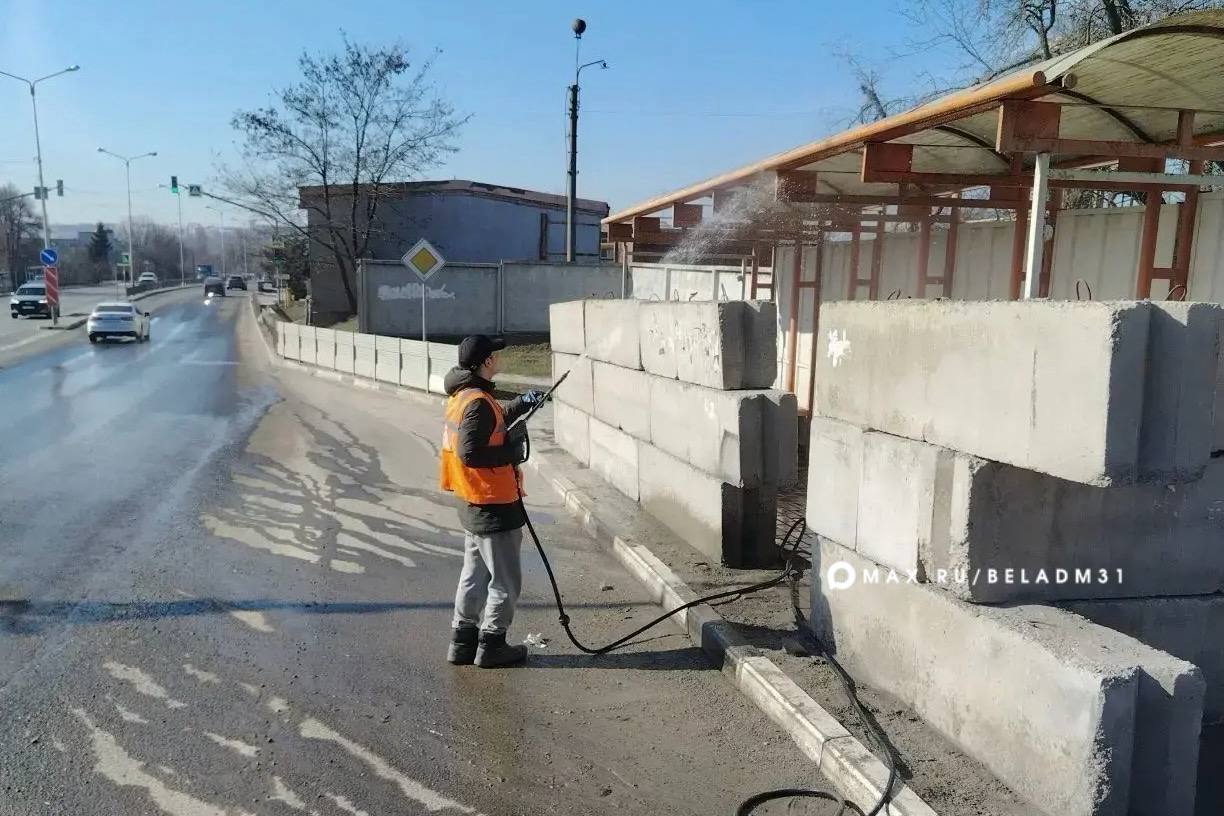Уборка в городе приближает весну! Уборка в городе приближает весну!