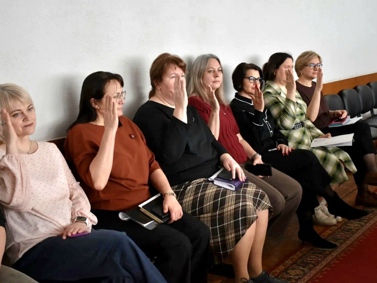 На очередном заседании межведомственной комиссии по рассмотрению заявок в рамках губернаторской программы «Содействие» рассмотрели 8 заявок новооскольцев На очередном заседании межведомственной комиссии по рассмотрению заявок в рамках губернаторской программы «Содействие» рассмотрели 8 заявок новооскольцев