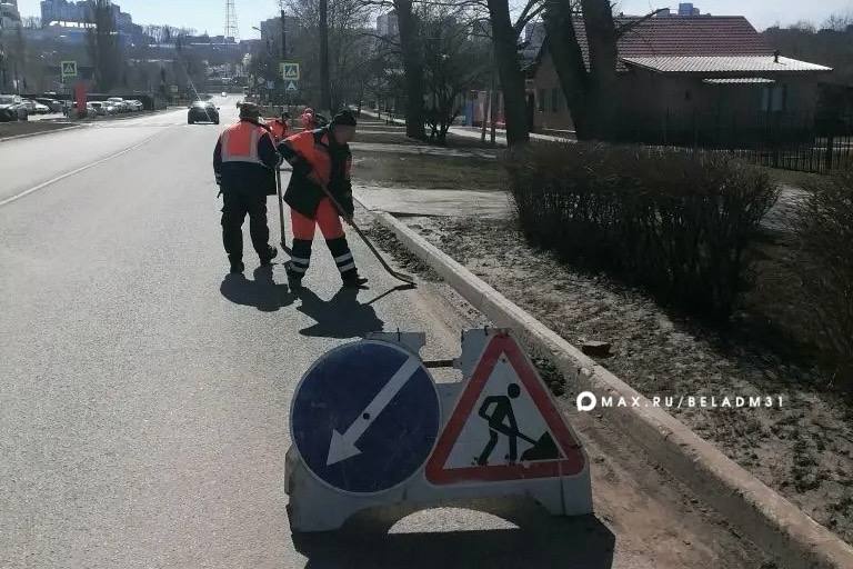 Уборка в городе приближает весну! Уборка в городе приближает весну!