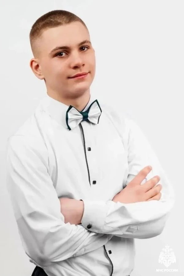 Двух белгородских подростков представят к награде МЧС за спасение людей при пожаре Двух белгородских подростков представят к награде МЧС за спасение людей при пожаре