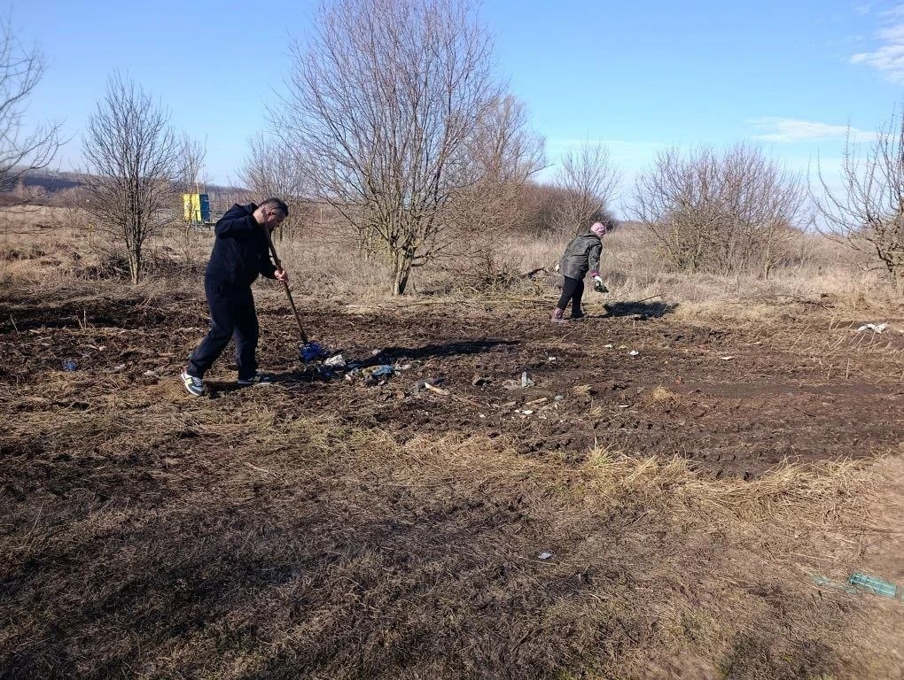 В рамках месячника добровольного служения в соответствии с целями национального проекта «Экологическое благополучие», 26 марта в селе Триречное состоялся значимый экологический субботник, направленный на ликвидацию... В рамках месячника добровольного служения в соответствии с целями национального проекта «Экологическое благополучие», 26 марта в селе Триречное состоялся значимый экологический субботник, направленный на ликвидацию...