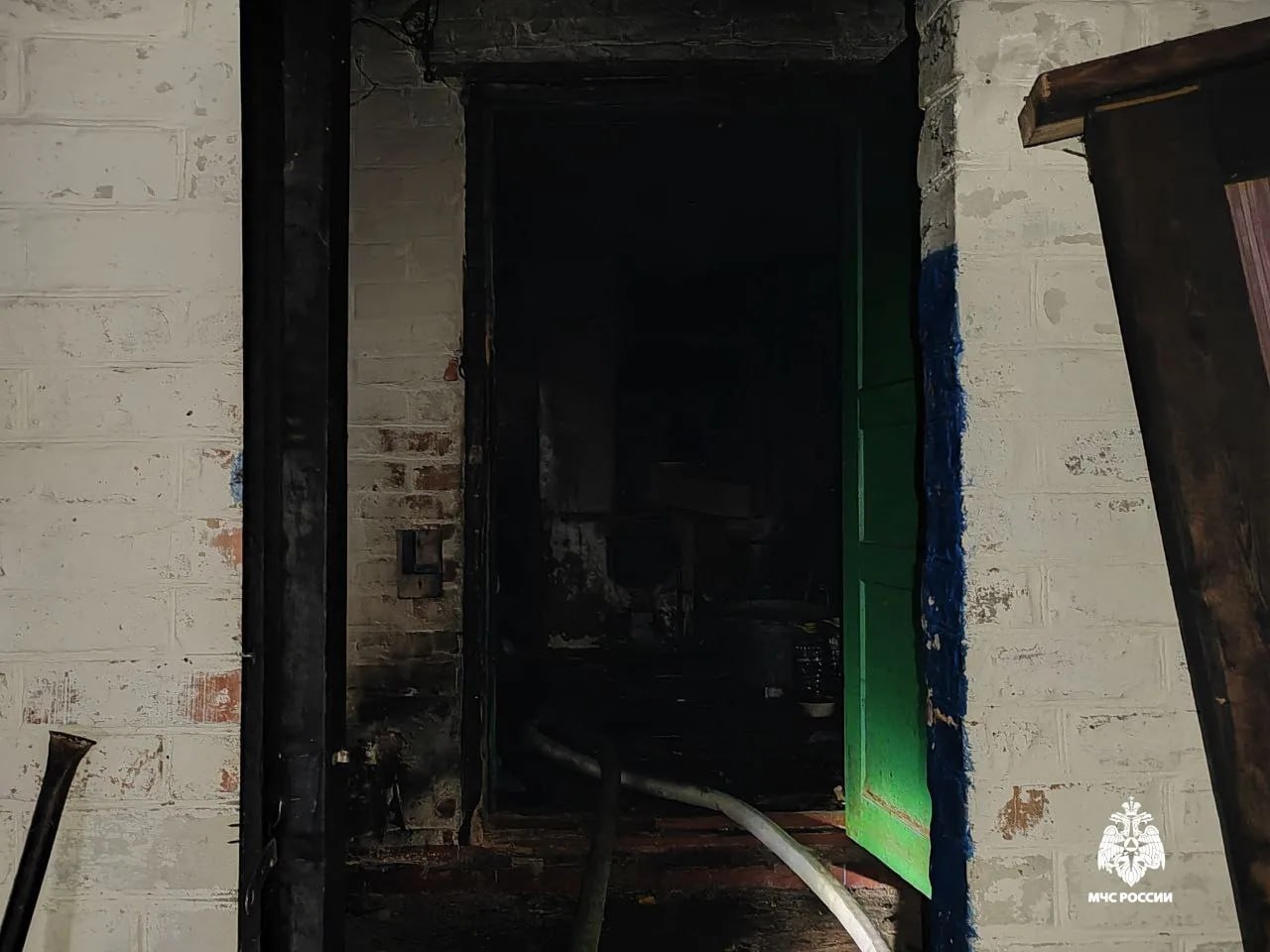 Двое подростков в Колосково Валуйского округа спасли из пожара двоих мужчин Двое подростков в Колосково Валуйского округа спасли из пожара двоих мужчин